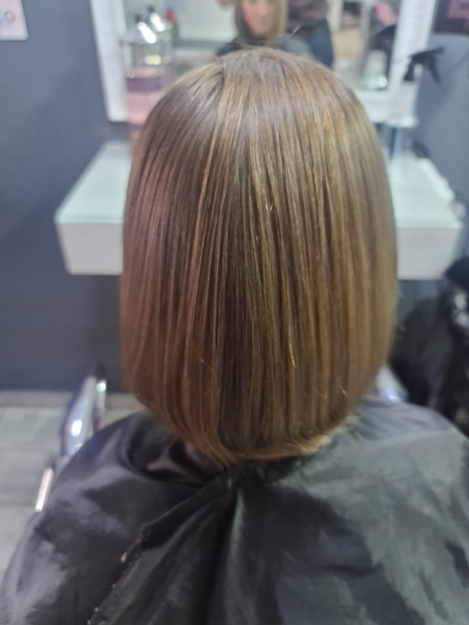 Bob cut and blow wave